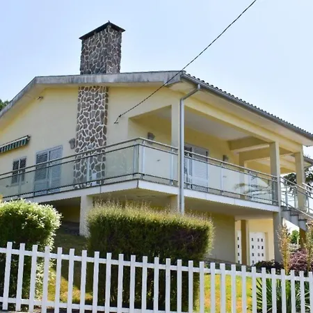 Ferienhaus Casa Familiar Micas De Maceira