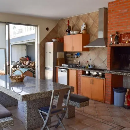 Casa Familiar Micas De Maceira